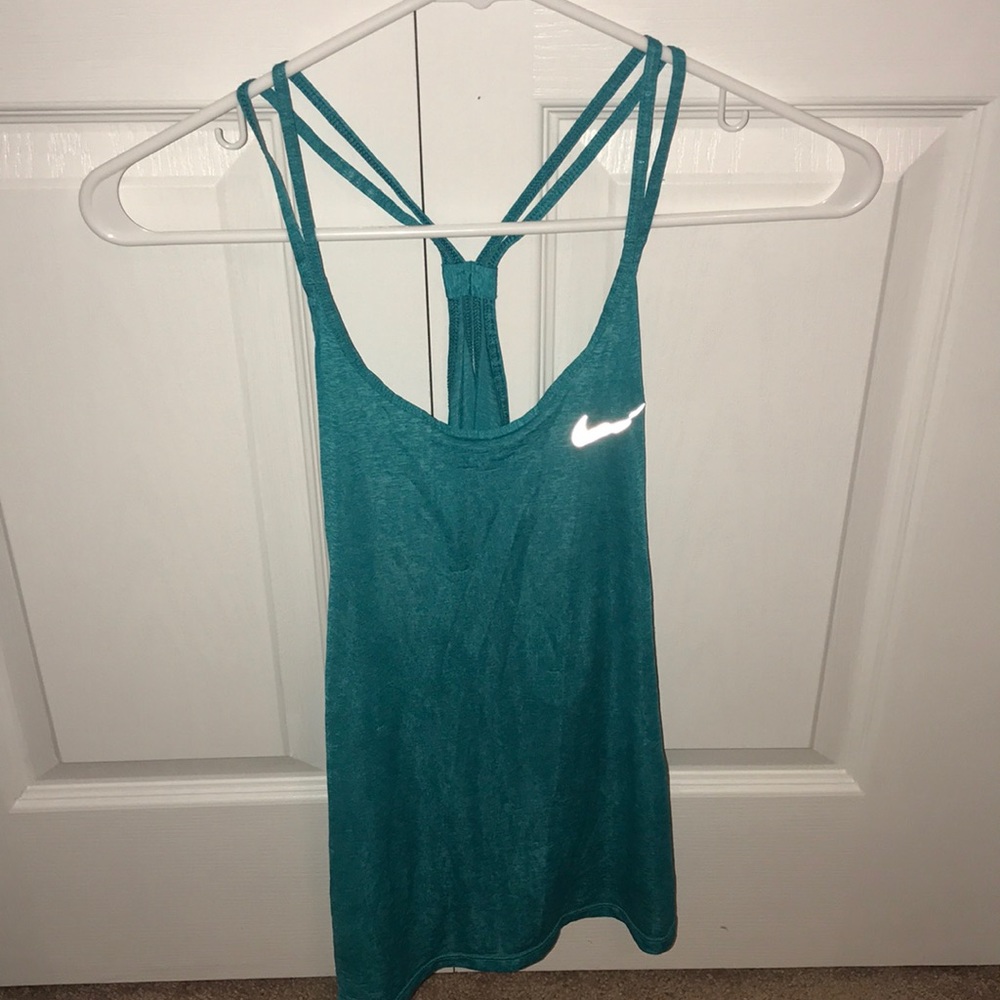 Nike workout top